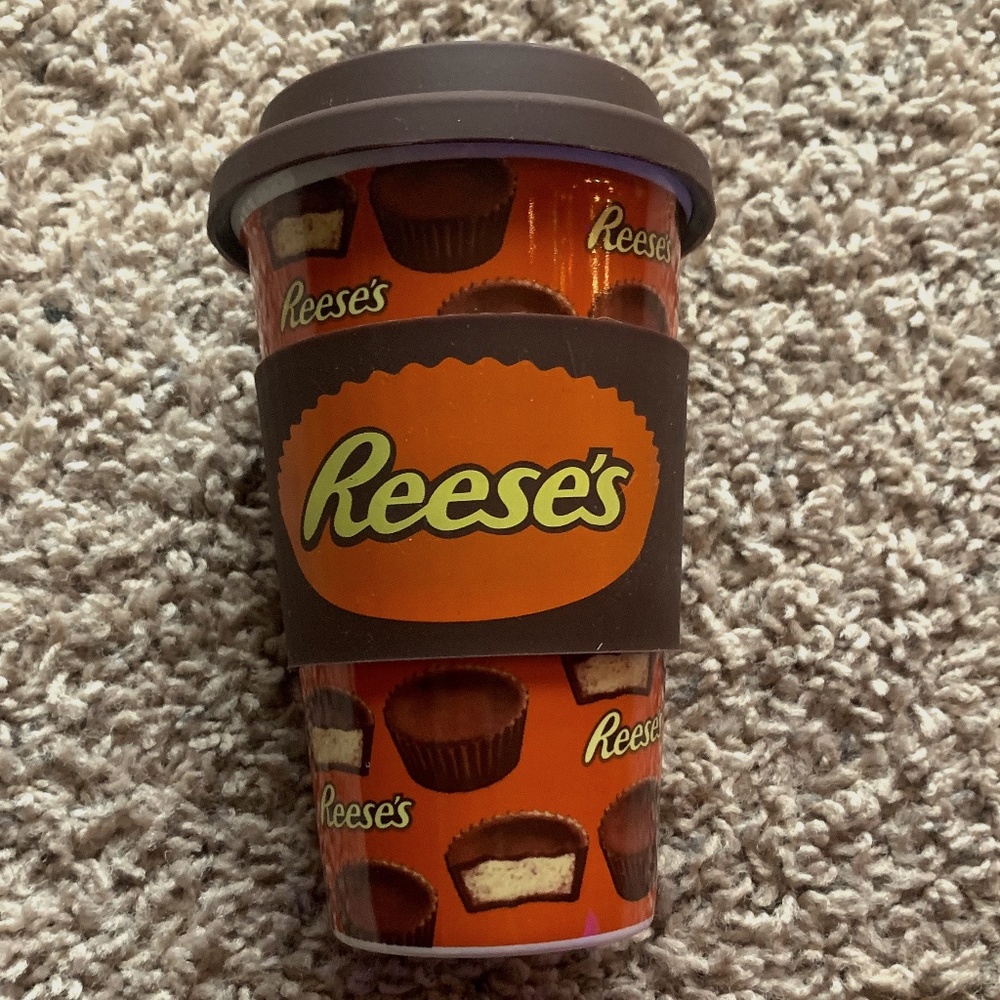 Hershey Reese's Ceramic Mug with Rubber Lid- NWOT